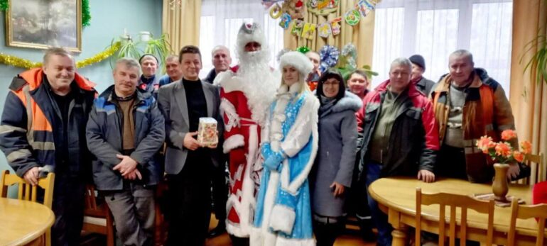 С наступающим Новым годом!